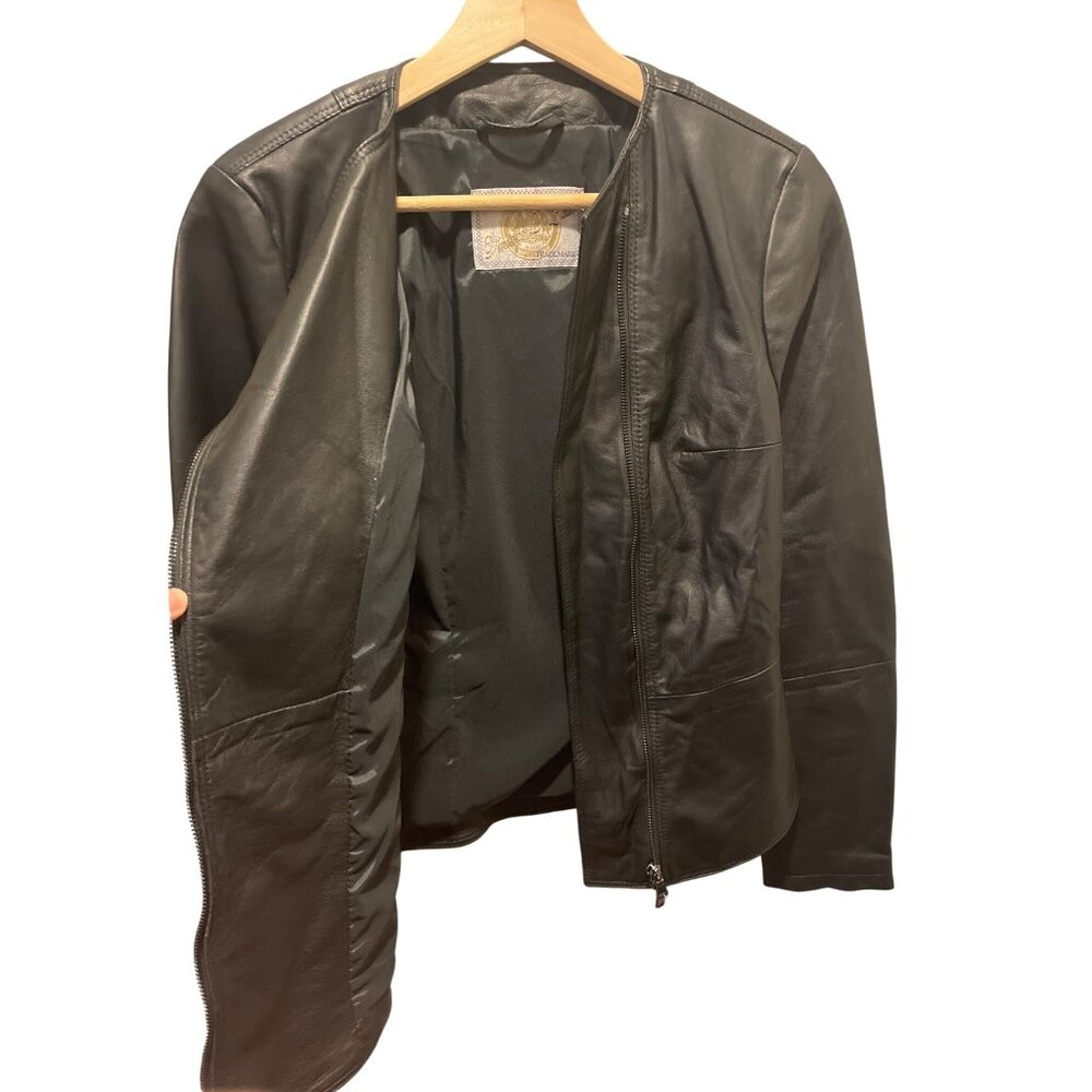 Authentic Vintage De Luxe Italian Black Leather Jacket Sz Women 44 M Zippers - Picture 11 of 12